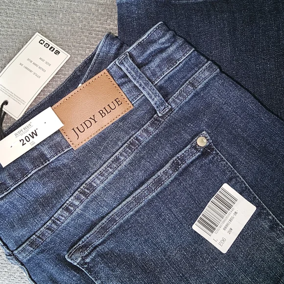 Judy Blue Dark Blue Straight Leg Jeans - Picture 9 of 10